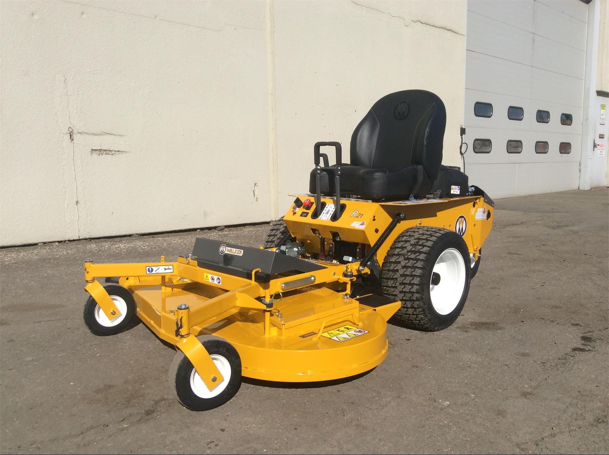 Walker R21 Equipment Image0