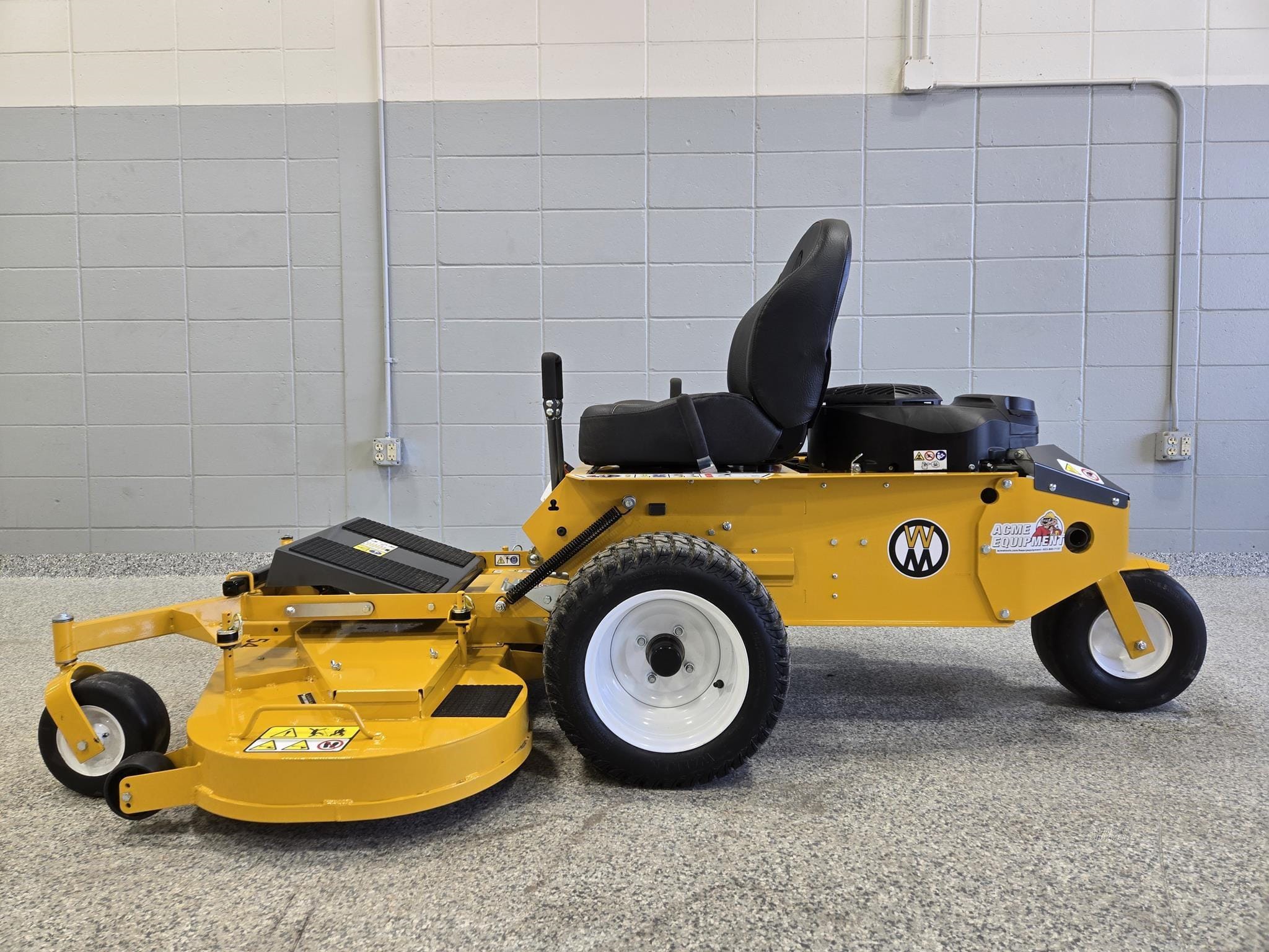 Walker R22 Equipment Image0