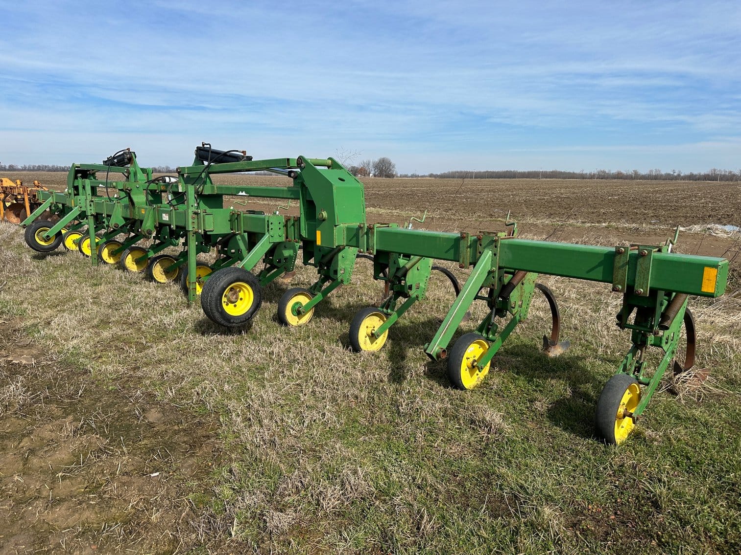 W&A 1272 Equipment Image0