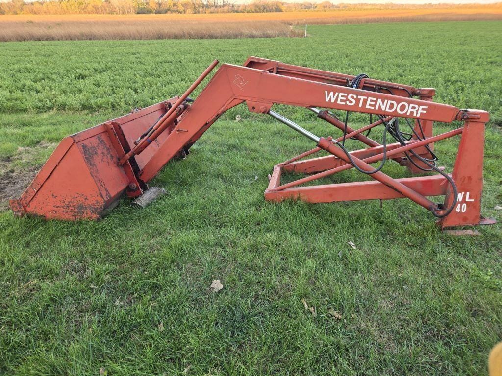 Westendorf WL-40 Equipment Image0