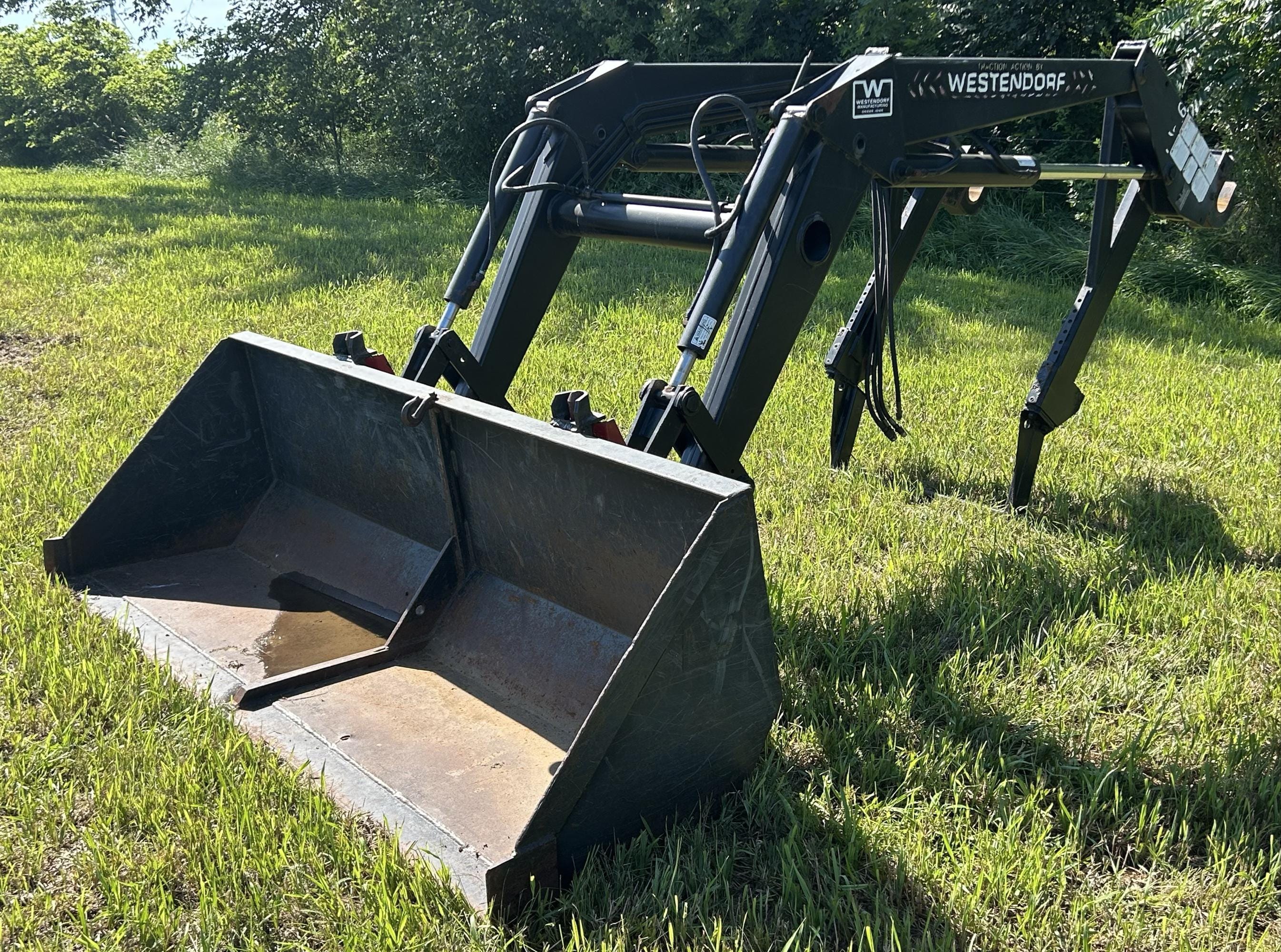 Main image Westendorf TA-46