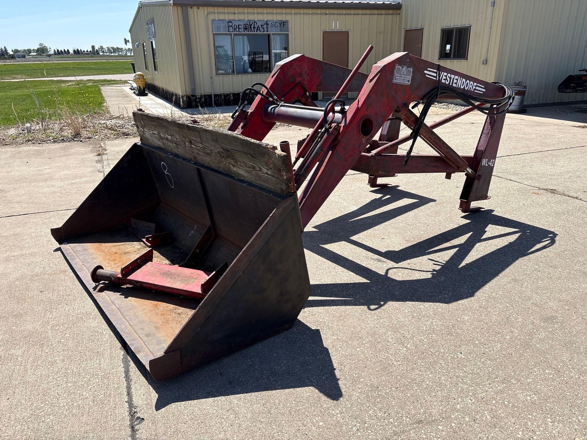 Westendorf WL-42 Equipment Image0