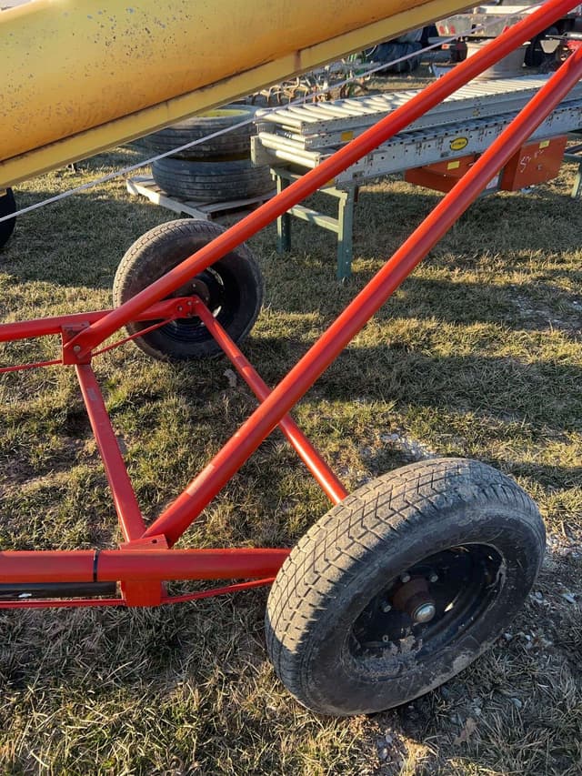 Image of Westfield 10x31 equipment image 4