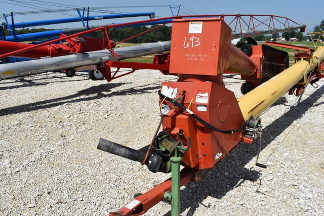 Image of Westfield 13x81 equipment image 3
