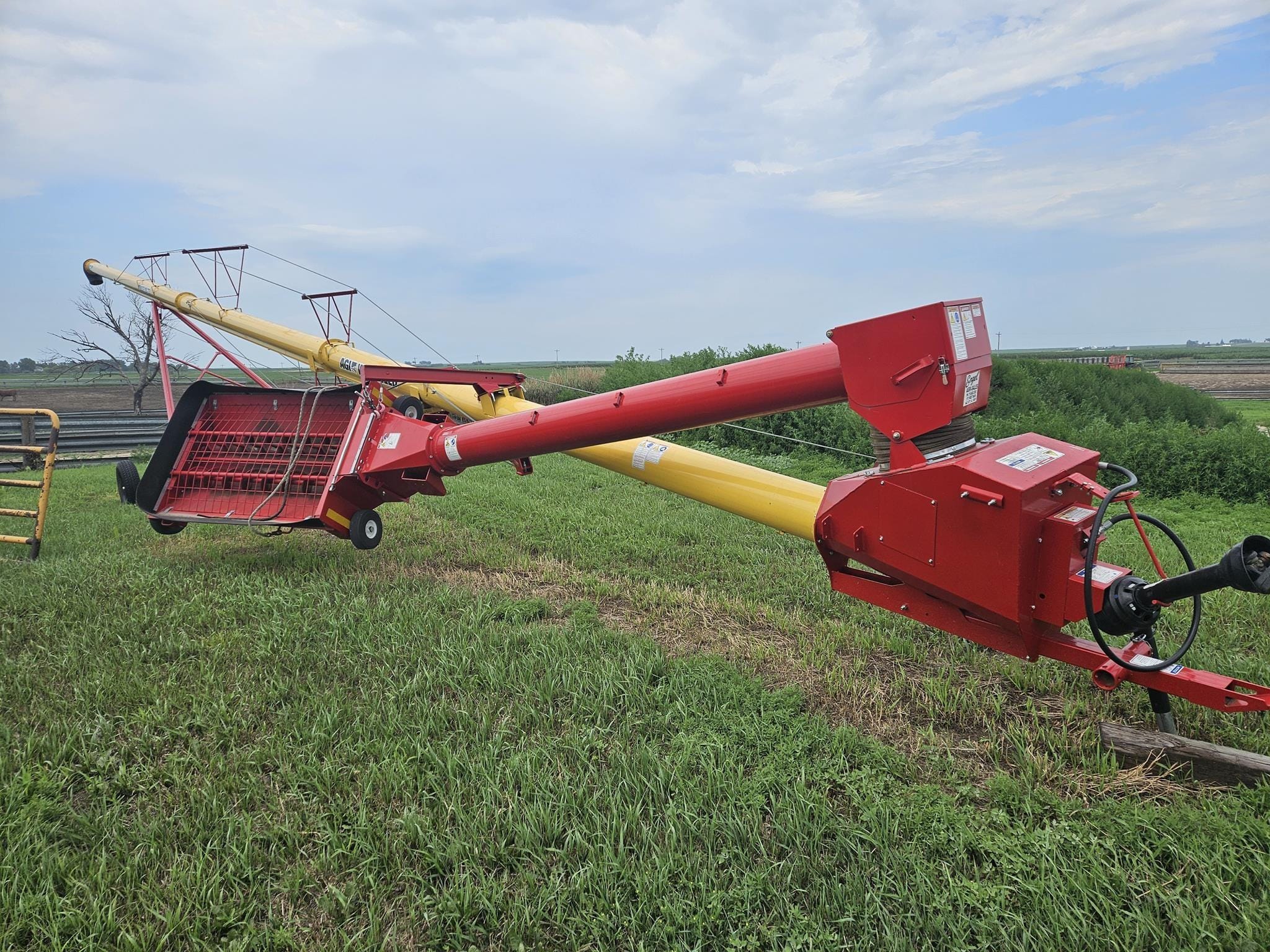 Westfield MKX2 10-73 Equipment Image0