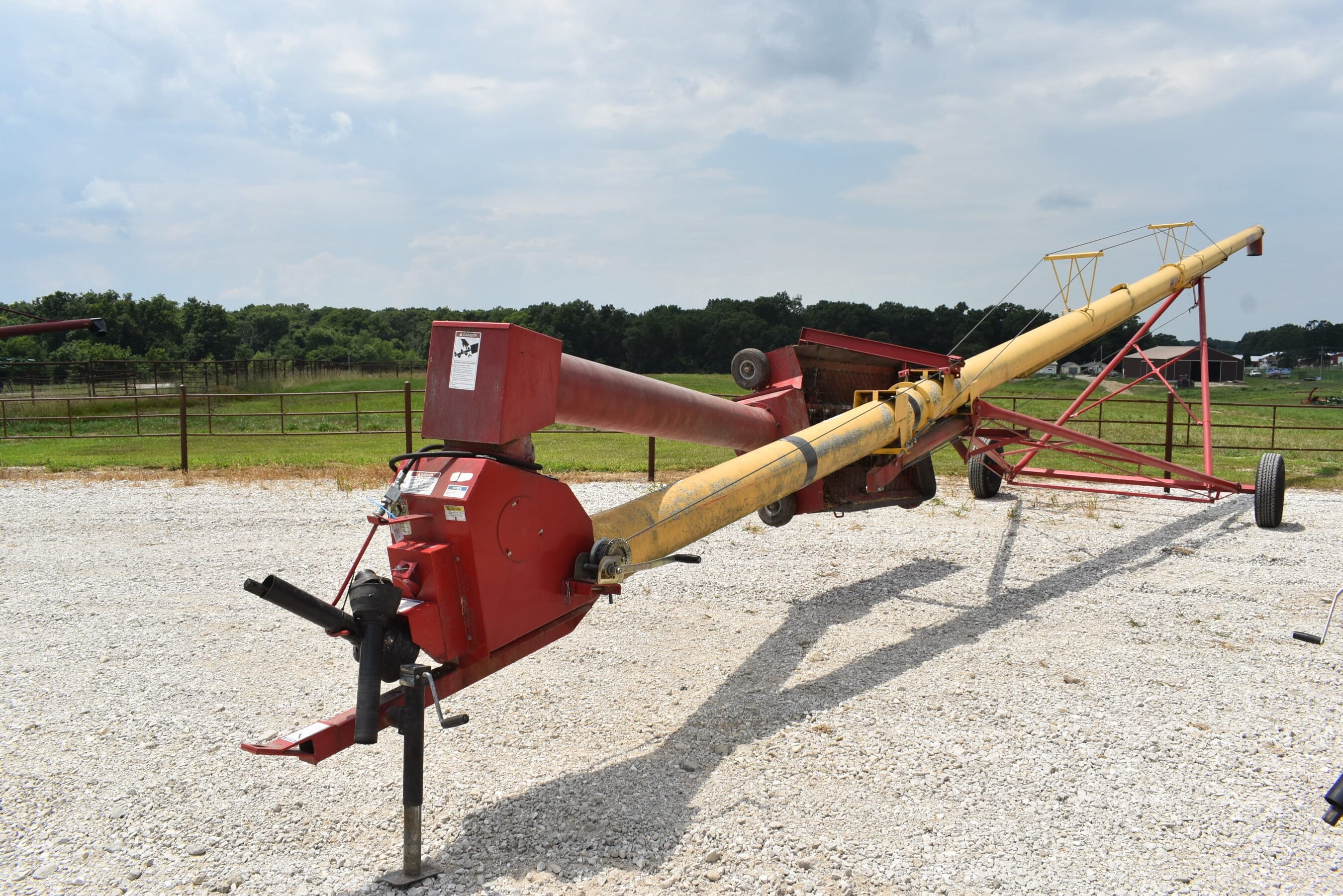 Westfield MK100-61 Equipment Image0