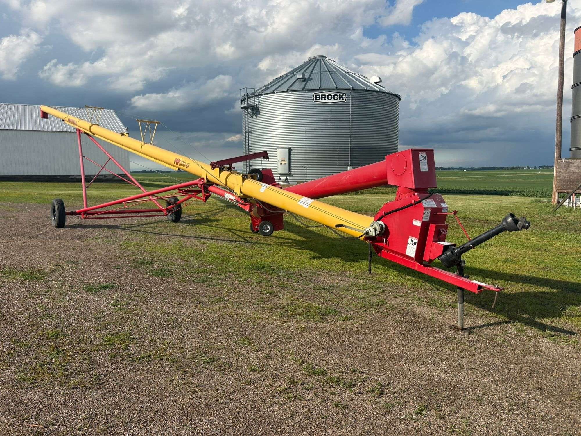 Westfield MK100-61 Equipment Image0