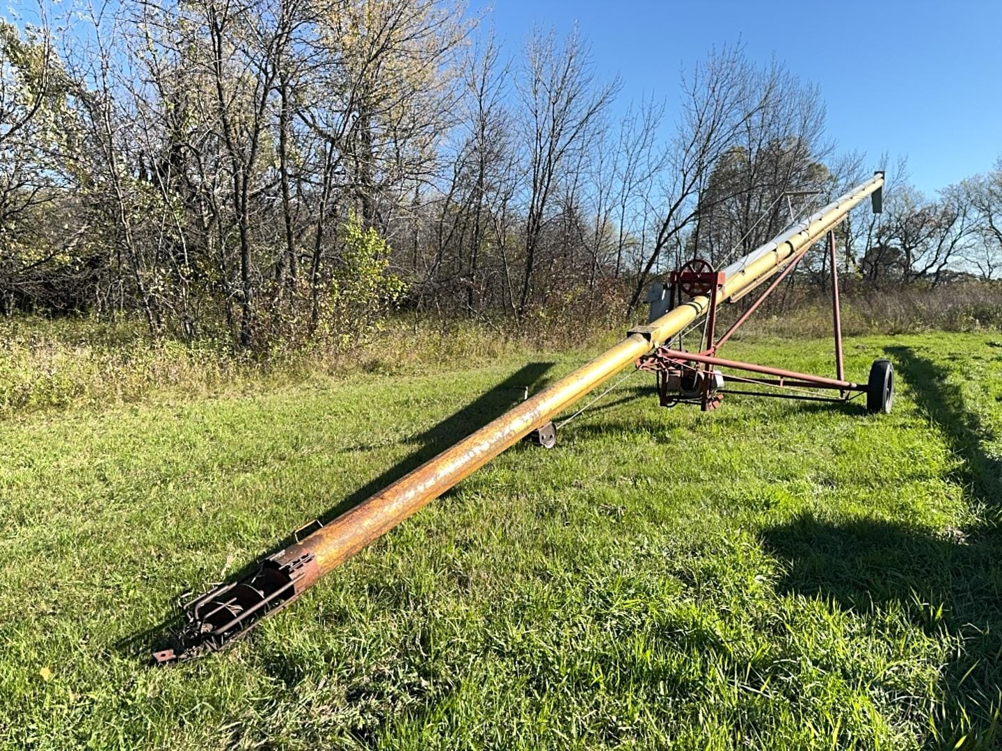 Westfield W70-51 Equipment Image0