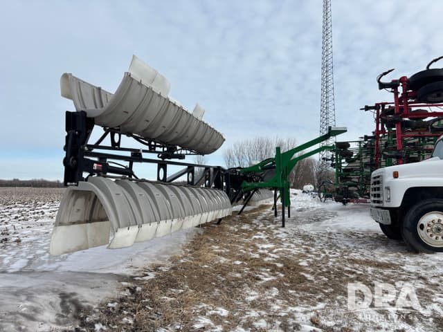 Image of Willmar 645 equipment image 1