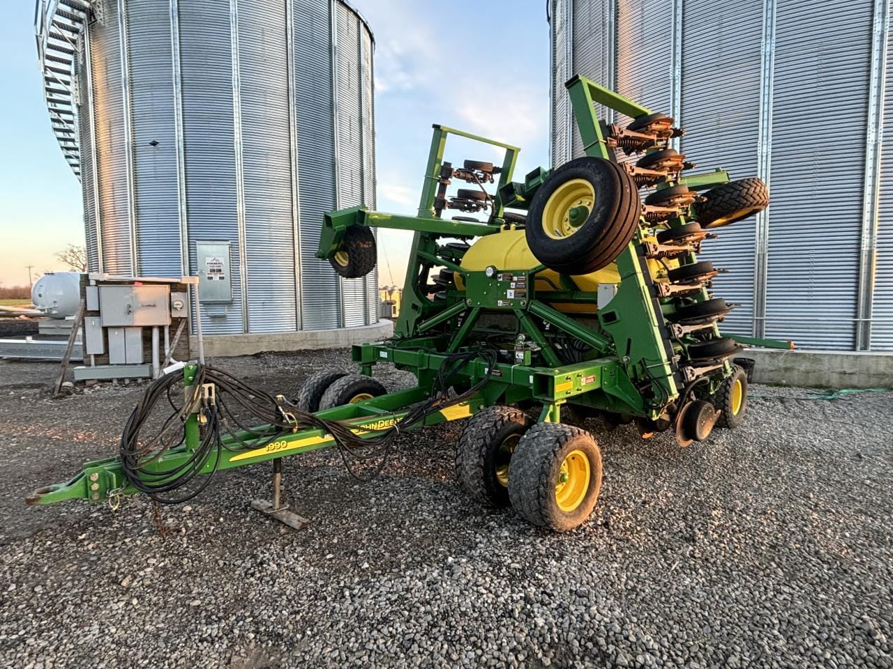 Main image John Deere 1990