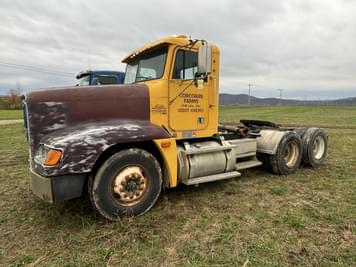 Main image Freightliner FLD120