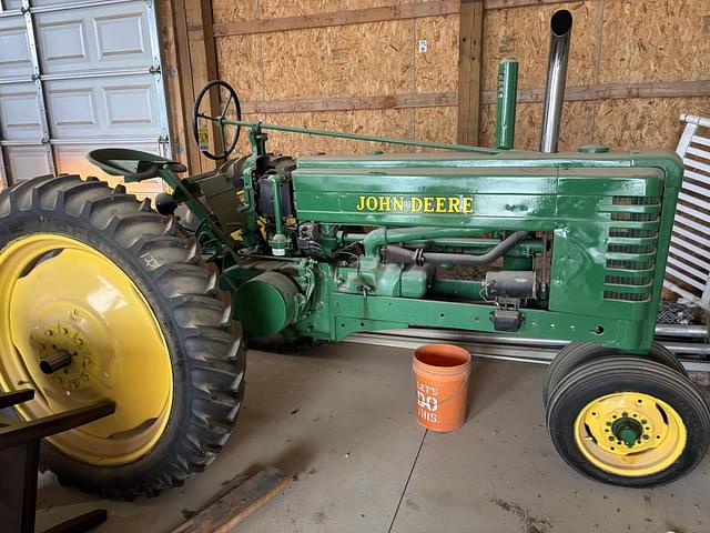 Image of John Deere B equipment image 3