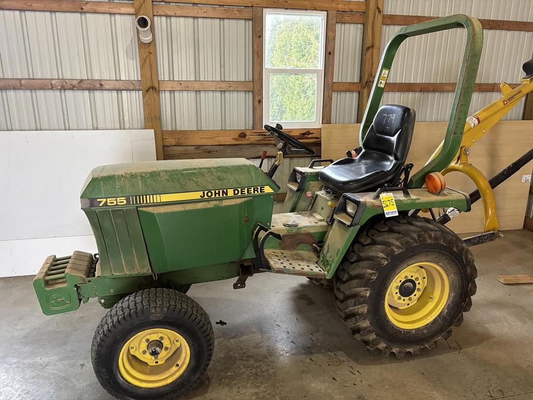 Image of John Deere 755 Primary image