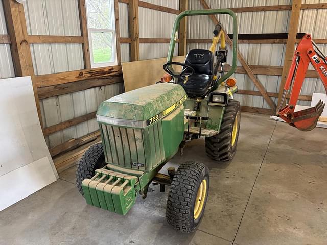 Image of John Deere 755 equipment image 1