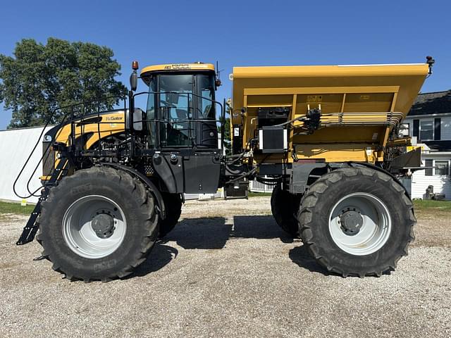Image of RoGator RG1300C equipment image 2