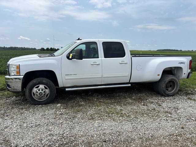 Image of Chevrolet 3500 equipment image 1