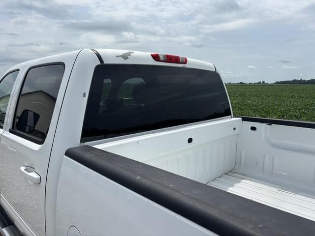 Image of Chevrolet 3500 equipment image 4