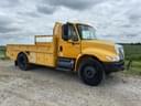 2004 International 4300 Image