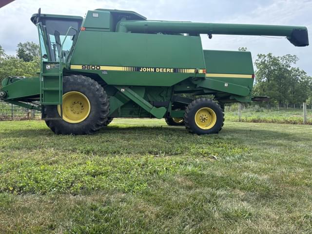 Image of John Deere 9600 equipment image 1