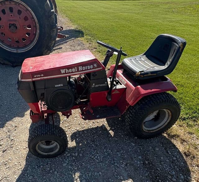 Image of Wheel Horse 414-8 equipment image 2
