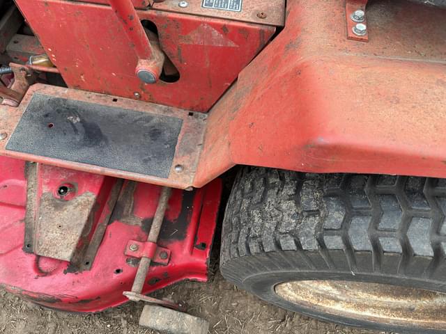 Image of Wheel Horse C-101 equipment image 4