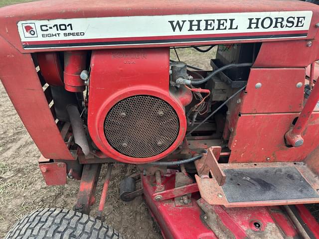 Image of Wheel Horse C-101 equipment image 3