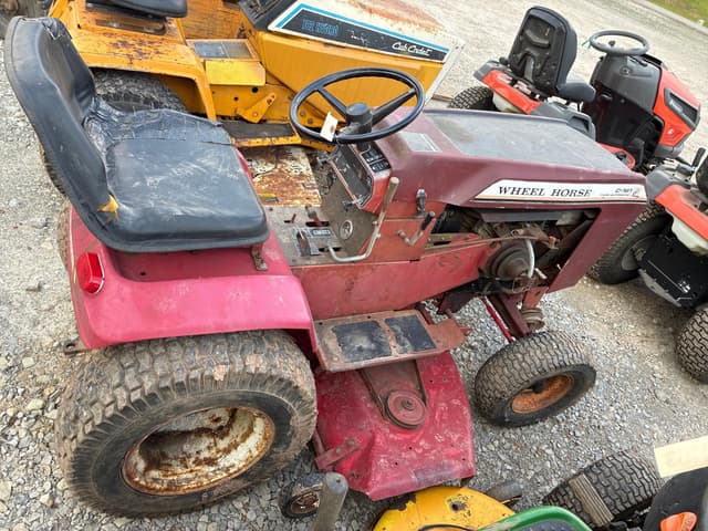 Image of Wheel Horse C-161 equipment image 2