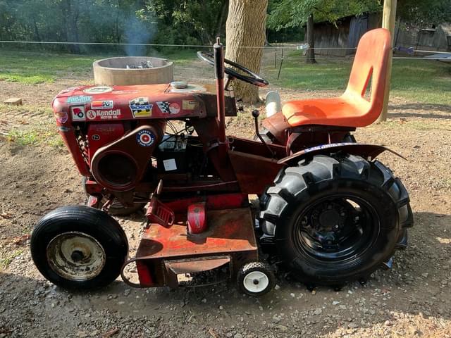 Image of Wheel Horse 702 equipment image 1