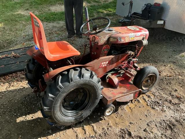Image of Wheel Horse 702 equipment image 4