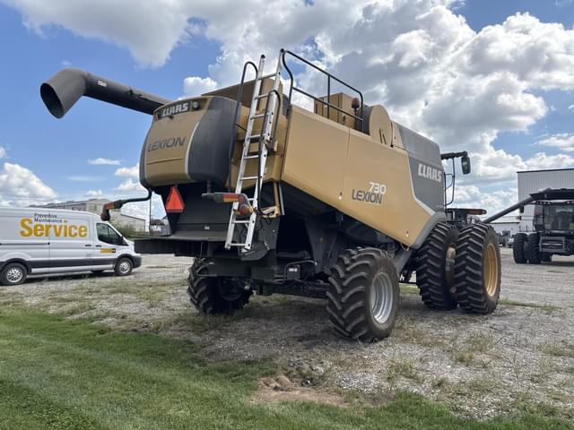 Image of CLAAS Lexion 730 equipment image 4