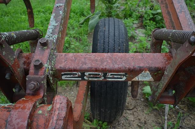 Image of White 285 equipment image 1