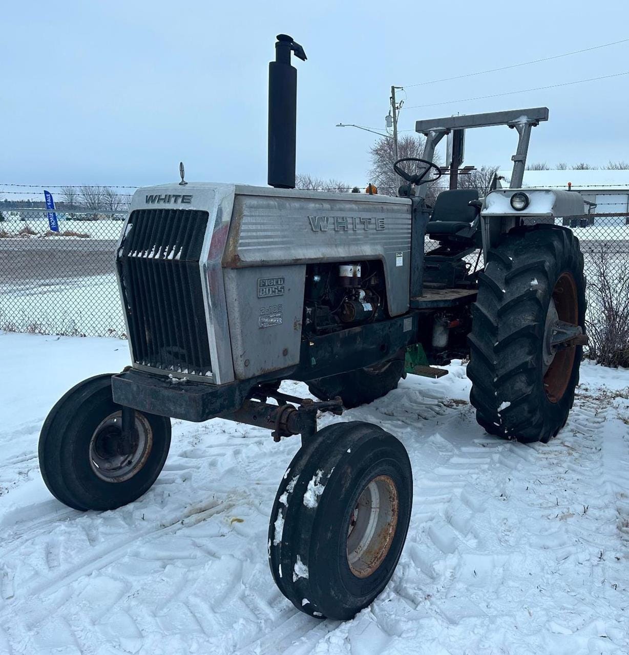 White 2-105 Equipment Image0