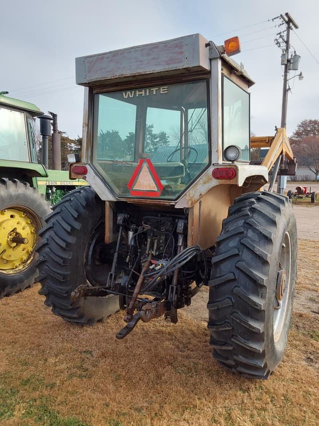 Image of White 2-105 equipment image 3