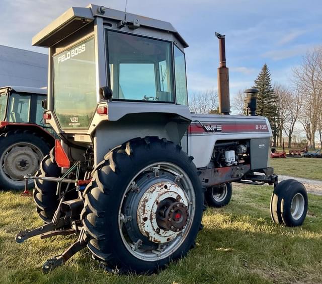 Image of White 2-105 equipment image 2