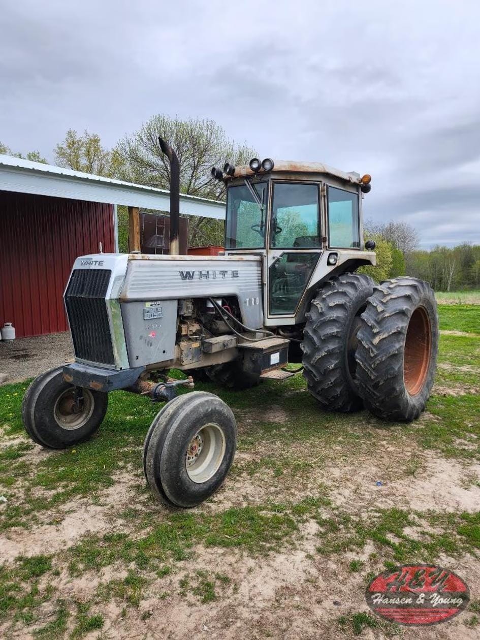 White 2-105 Equipment Image0