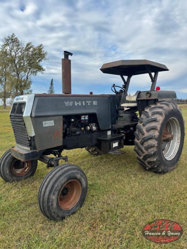 Image of White 2-105 equipment image 3