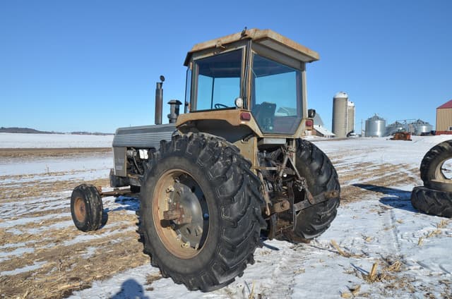 Image of White 2-135 equipment image 2