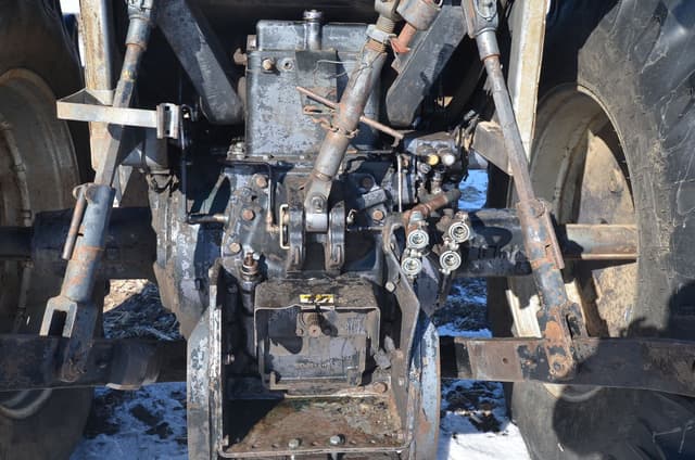 Image of White 2-135 equipment image 4