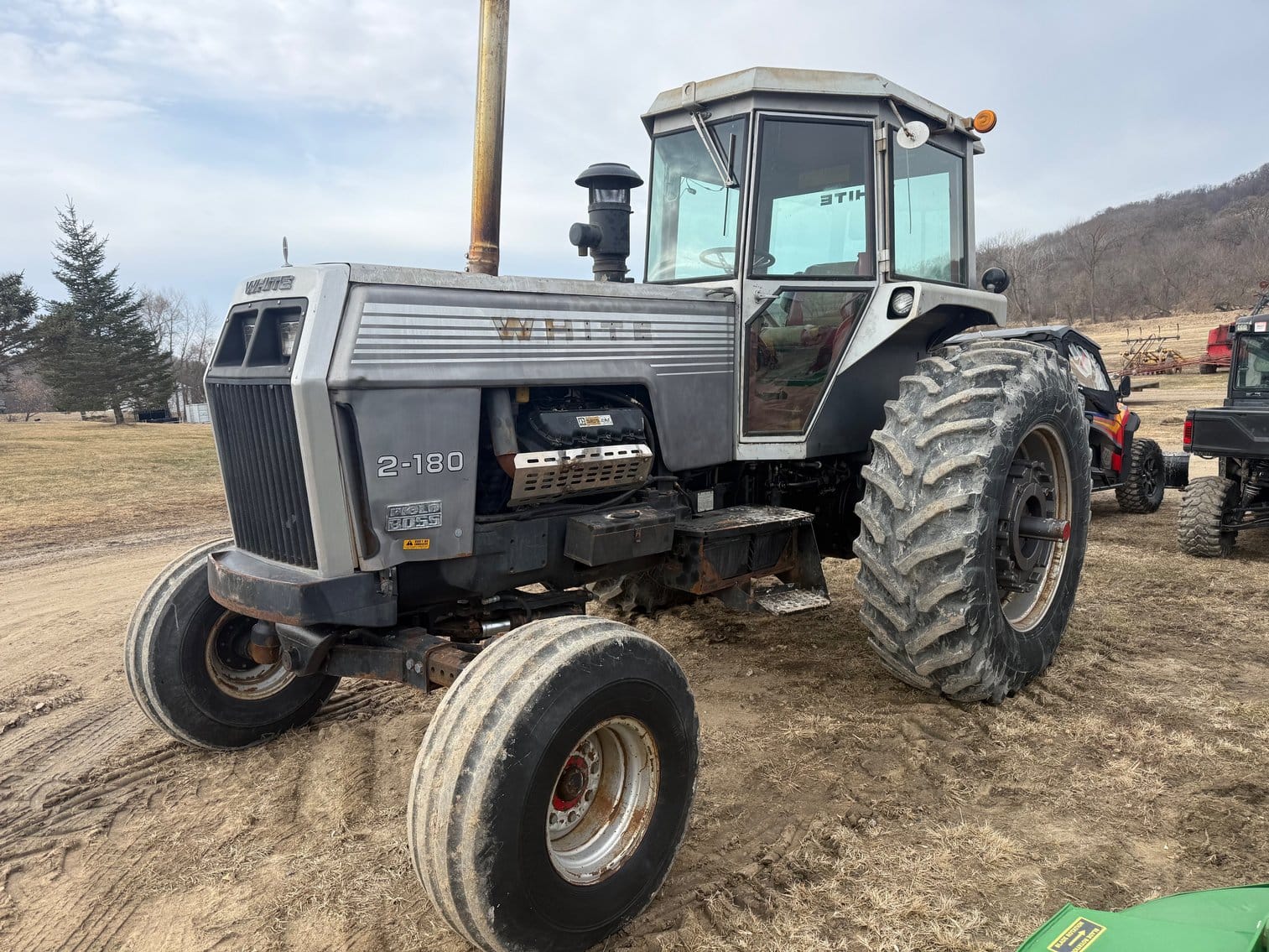 White 2-180 Equipment Image0