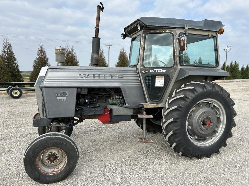 White 2-70 Equipment Image0