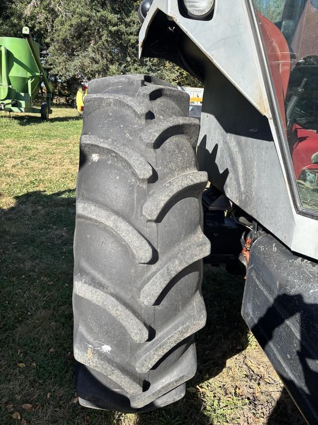 Image of White 2-85 equipment image 4