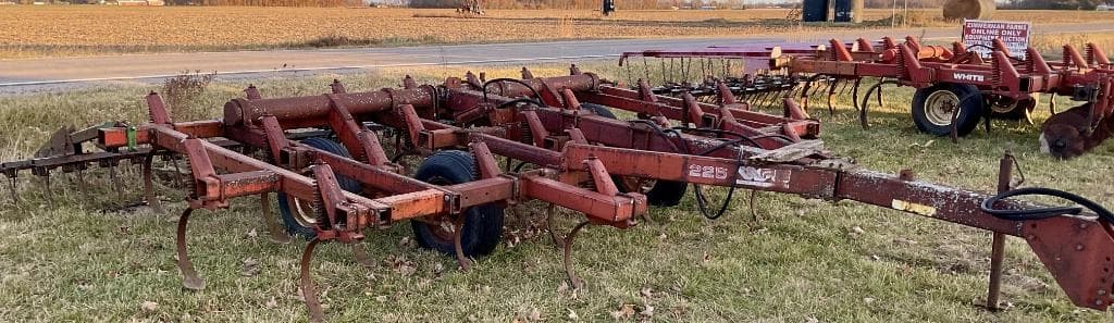 Image of White 225 Image 1