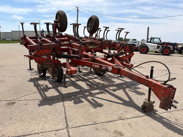 Image of White 226 equipment image 1