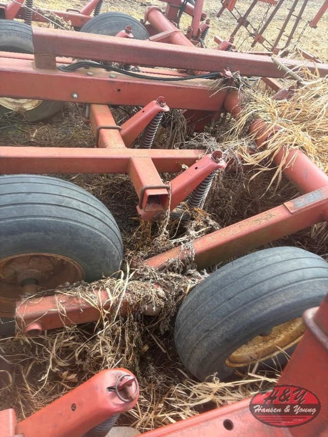 Image of White 227 equipment image 1