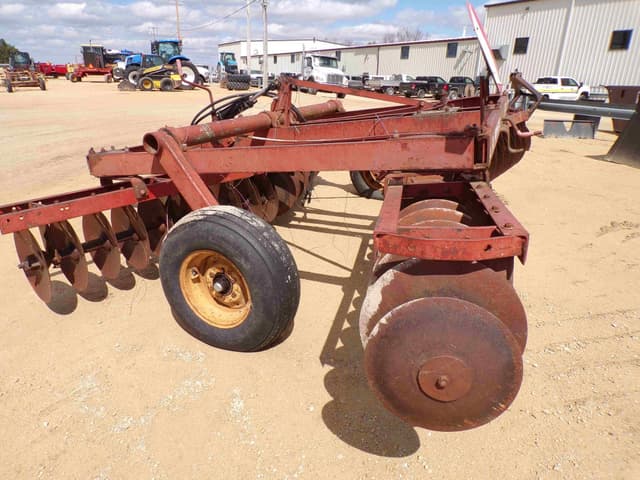 Image of White 252 equipment image 3