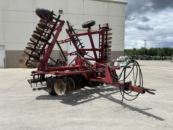 White 271 Equipment Image0