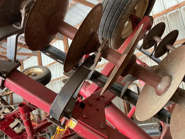 Image of White 271 equipment image 4