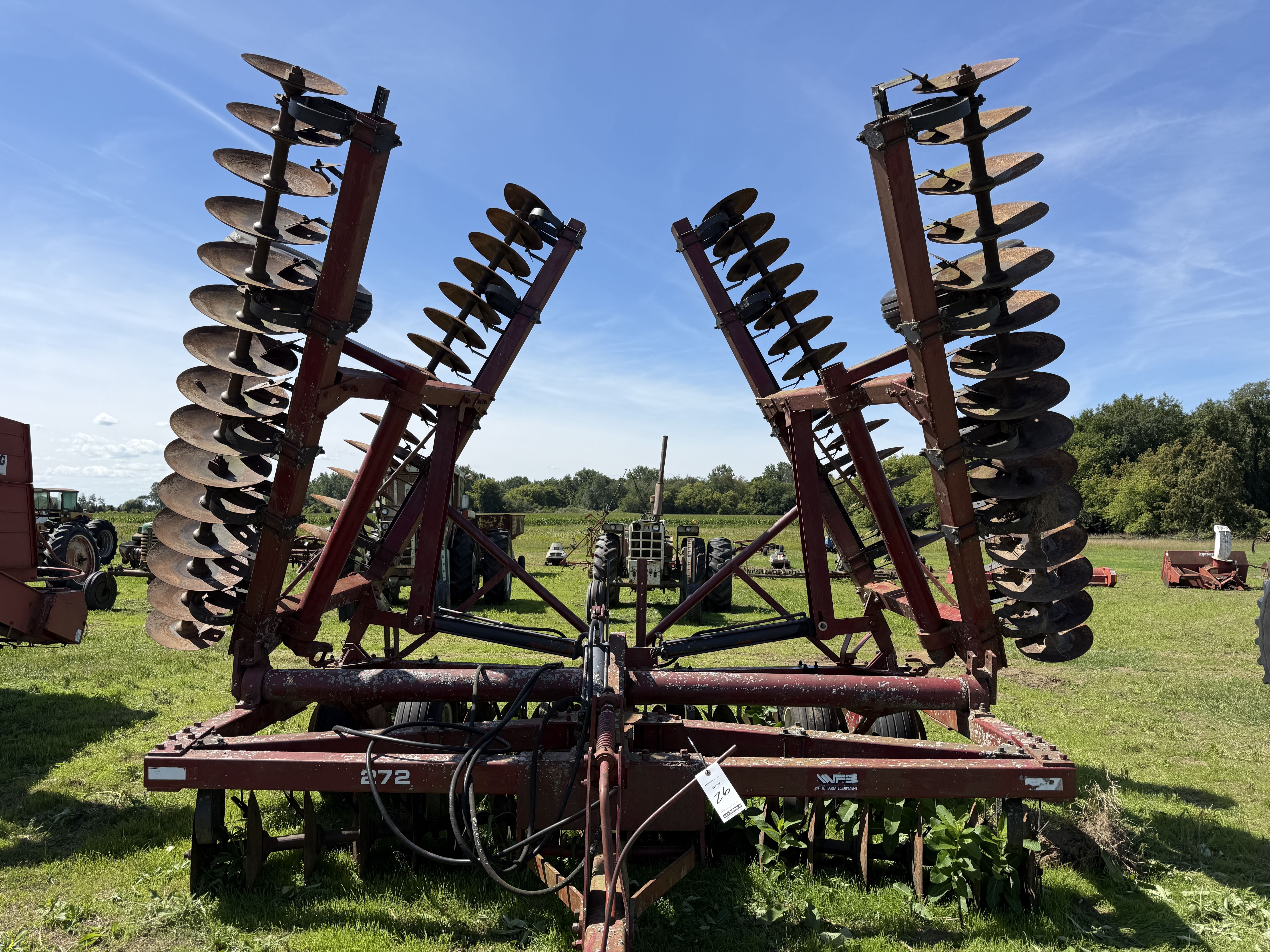 White 272 Equipment Image0