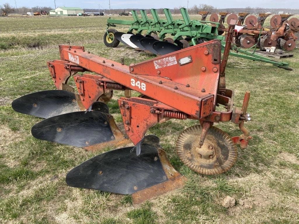 Main image White 348