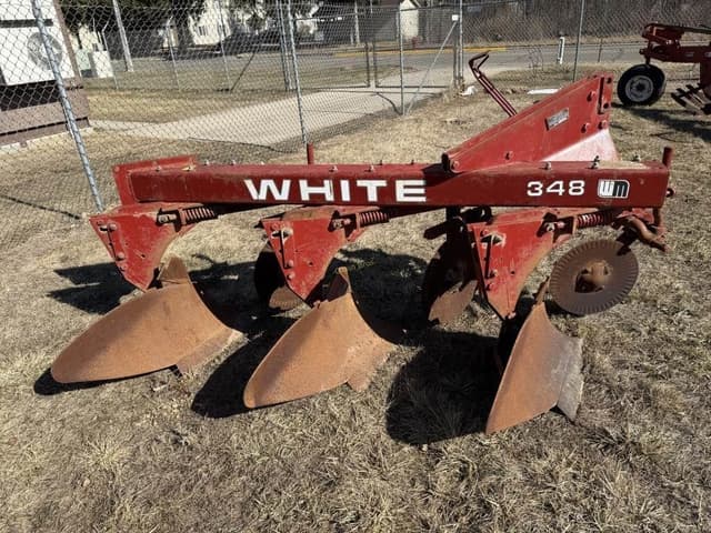 Image of White 348 equipment image 2